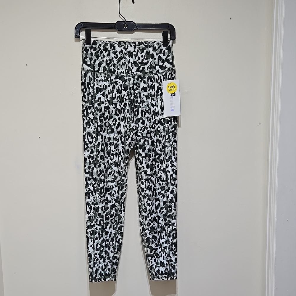Marika Black and White Patterned Leggings